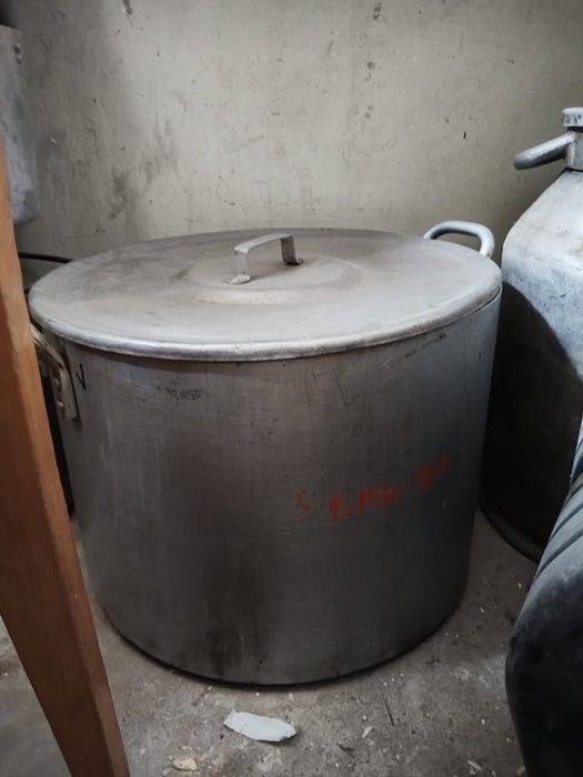 продам алюминимые кострюли и бидон