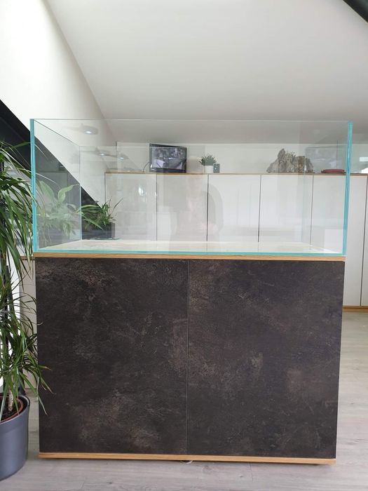 Подставка с аквариумом на заказ