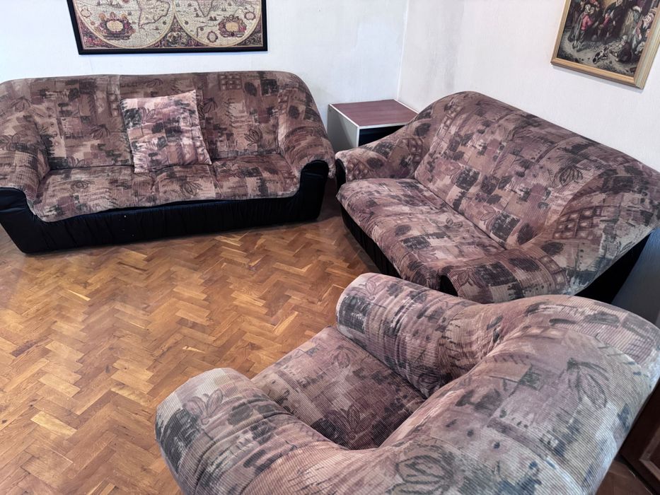Безплатно холна гарнитура (3ка сгъваемо легло, 2ка и фотьойл)
