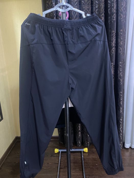 Ультралегкие спортивные брюки с технологией AT-DRY