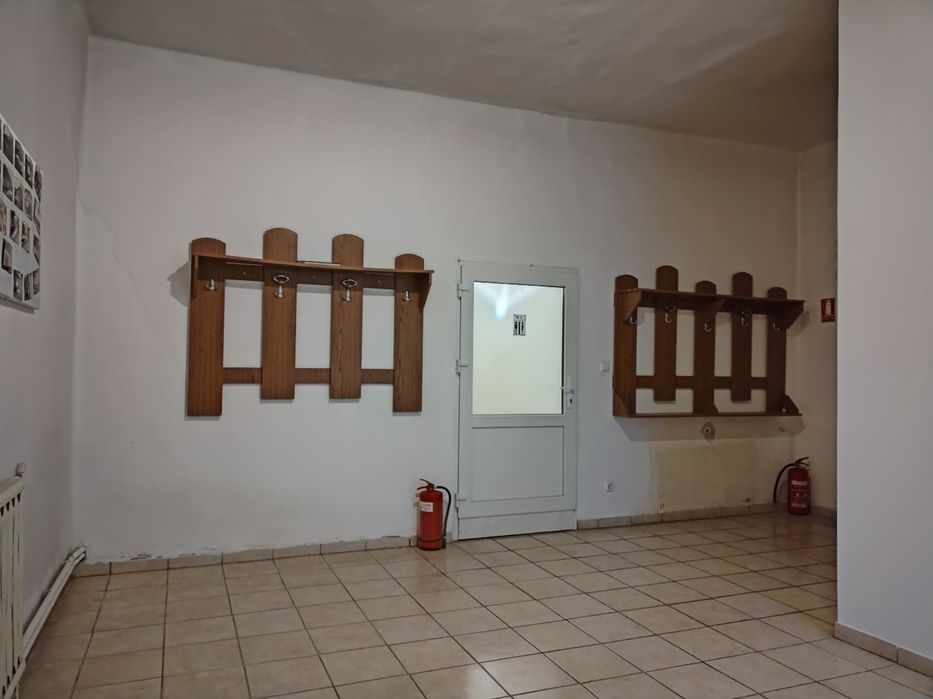 Vând sau închiriez spațiu