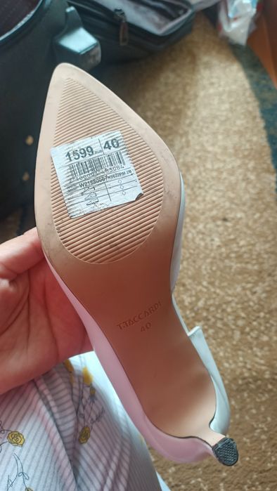 Белые туфельки, туфли