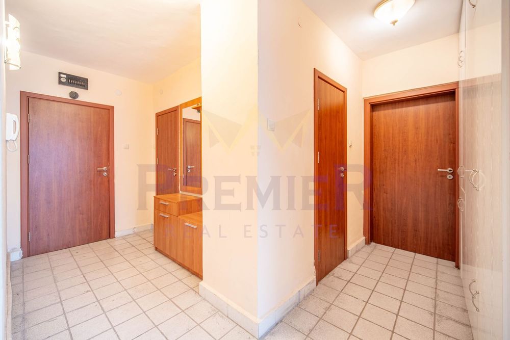 Продава се Тристаен апартамент в Варна, ВИНС - 80 кв.м за 1600 €/кв.м - Снимка #9