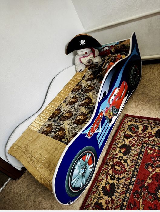 Детская кровать в хорошем состоянии