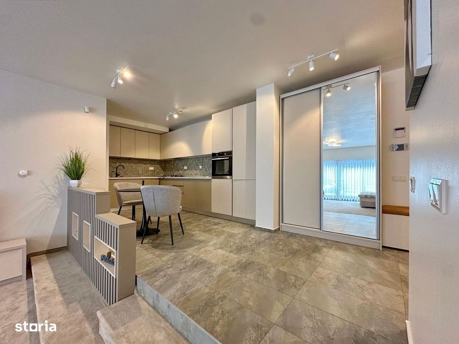 Studio spațios de închiriat — Bellevue Residence, mobilat, terasă, par