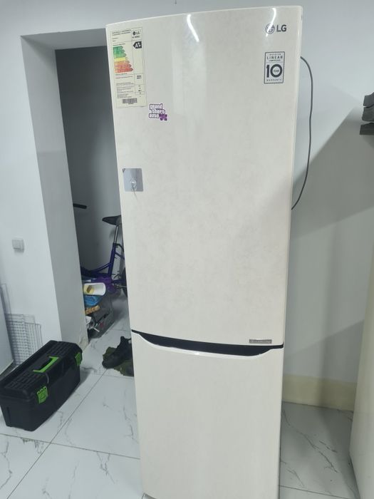 Продам холодильник