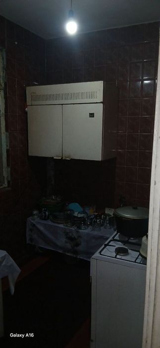 Сотилади Чилонзор 11 квартал 2 хонали