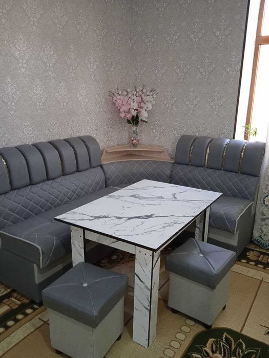 Уголок диван ошхона учун холати янги