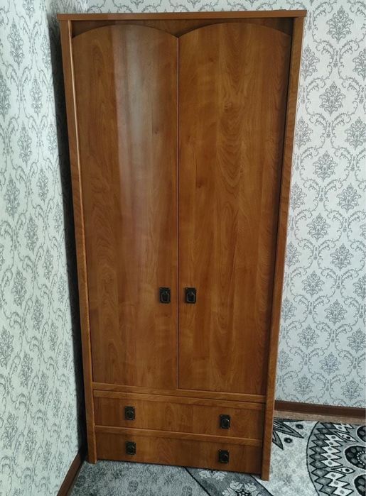 Шкаф и стеллаж