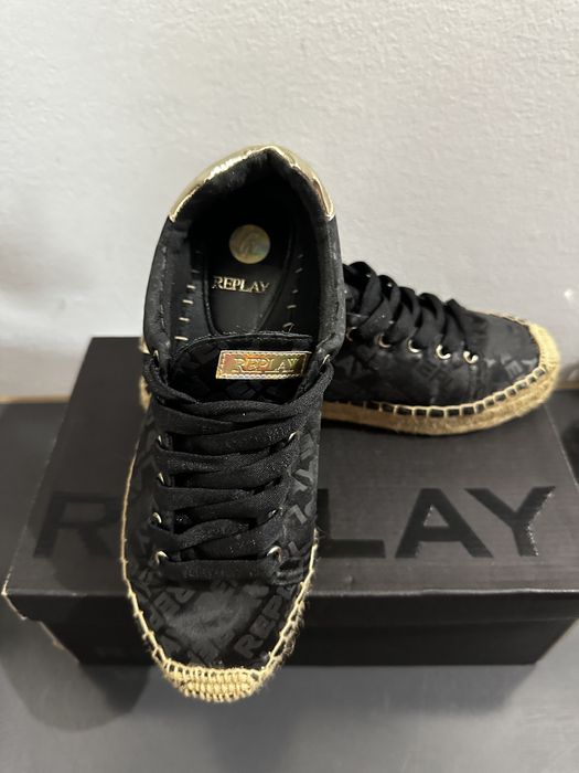 Еспадрили Replay и тигрови кецове