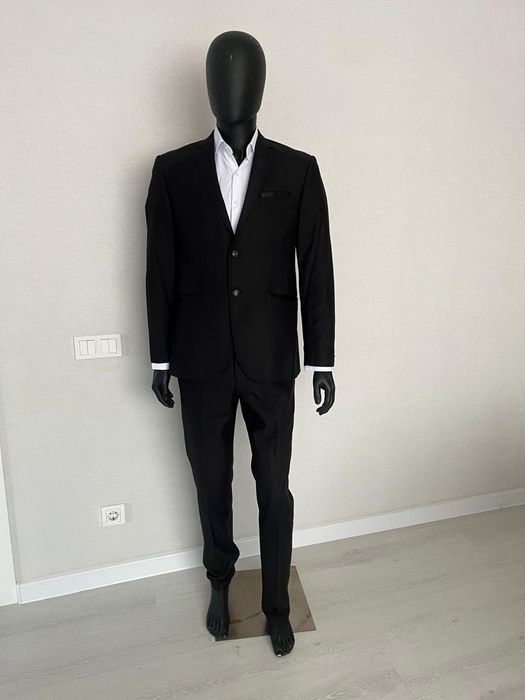 Костюм в отличном состоянии