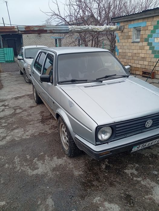 Гольф 2 . На корбюраторе.