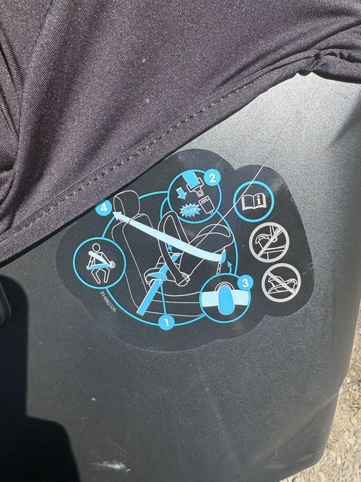 Vând scoică Maxi-Cosi pentru bebeluși