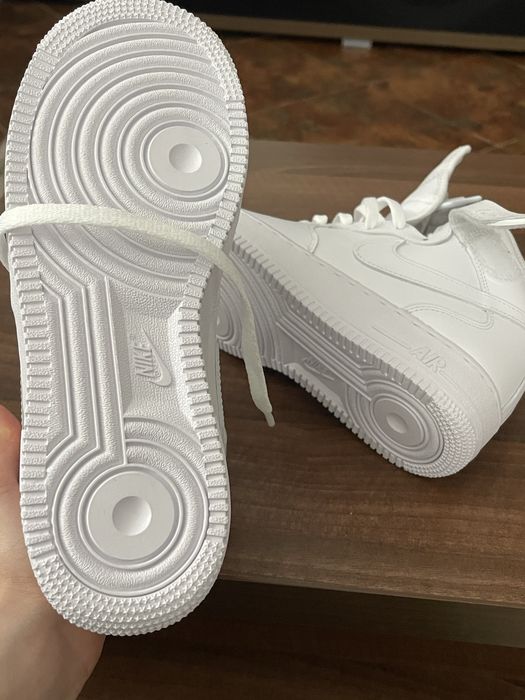 Air force 1 hight noi