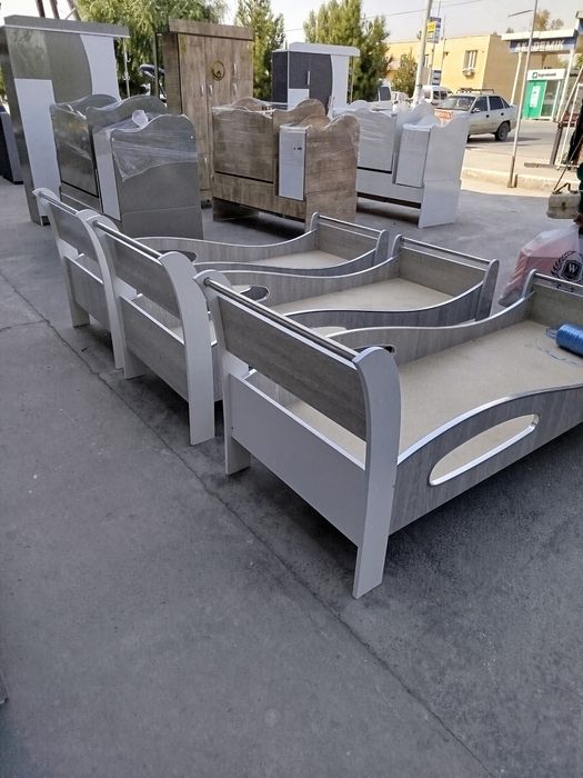 Bolar uchun mebellar