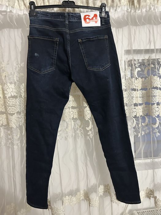 Vand Blugi dsquared2 toate marimile