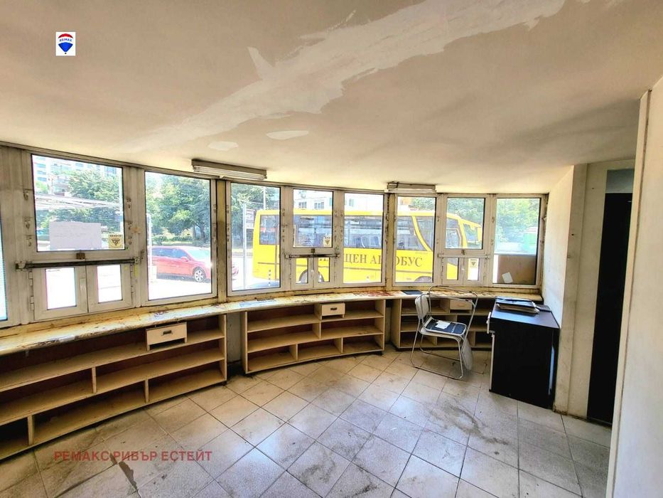 Продава се Магазин в Русе, Център - 24 кв.м за 430 €/кв.м - Снимка #3