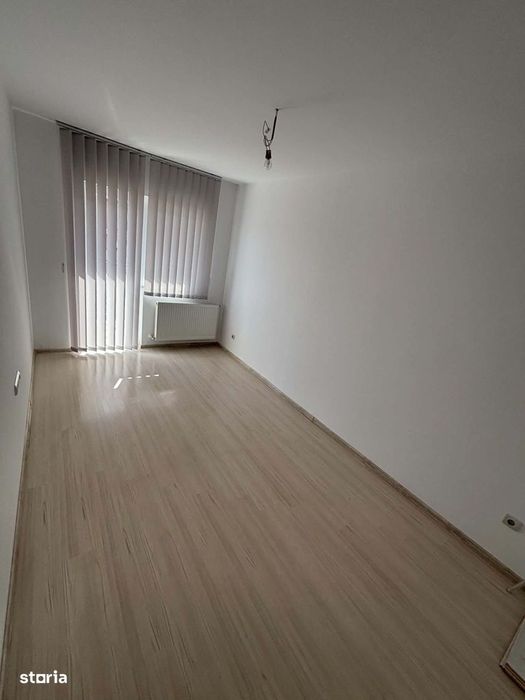 De vânzare 2 camere decomandate ,et.1 ,Ipotești(Hereditas)-Suceava