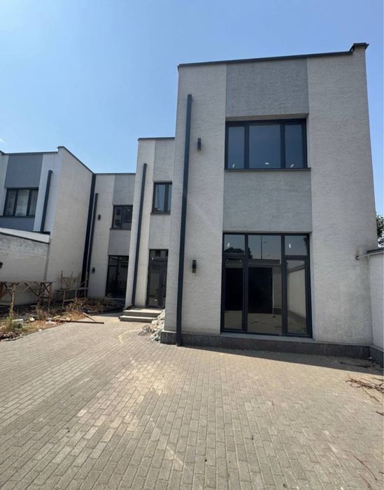 Продается коттедж Альфраганус 2,5 сотки с кадастром коробка