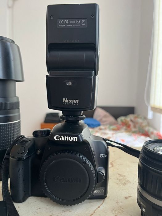 Canon EOS 1000D pachet complet