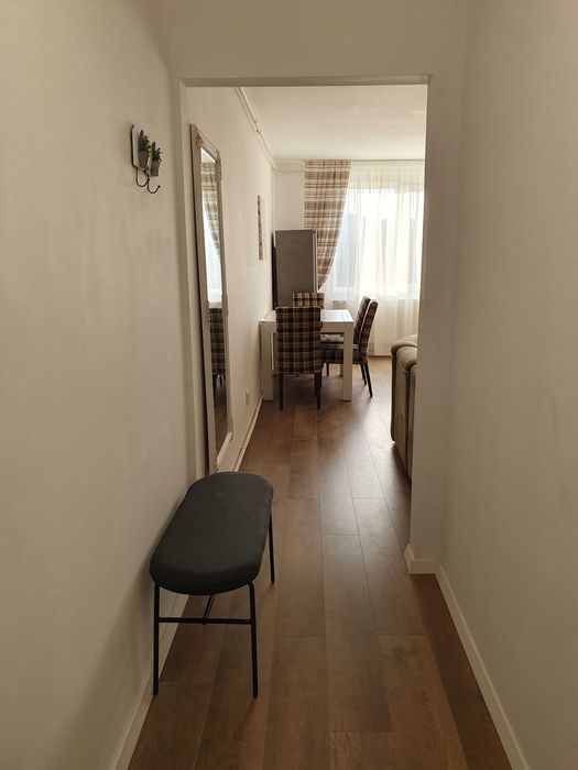 Dau spre inchiriere apartament  in partea de sus a orasului