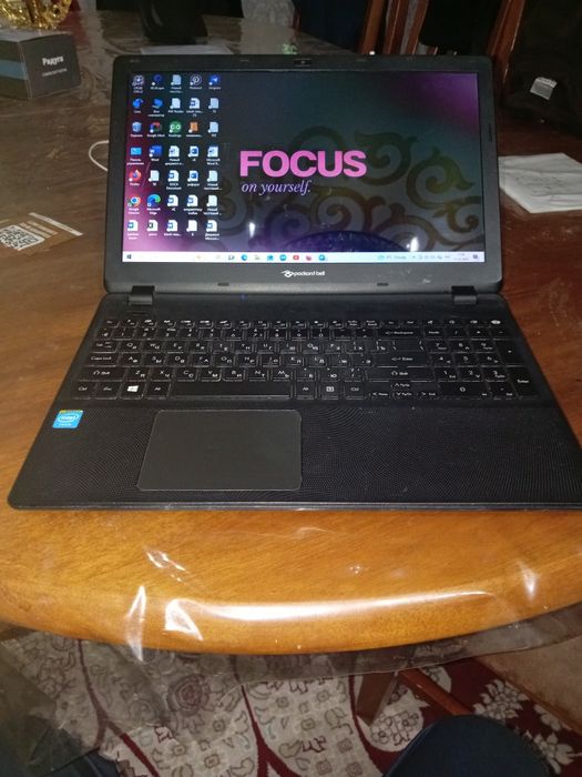 Продам ноутбук рабочий состояние