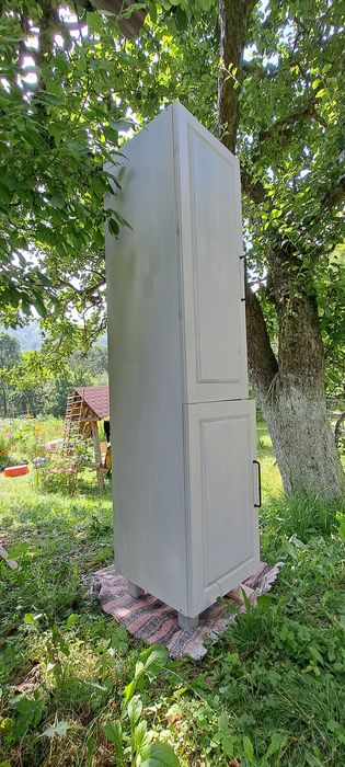 Dulap cu 2 usi din lemn masiv