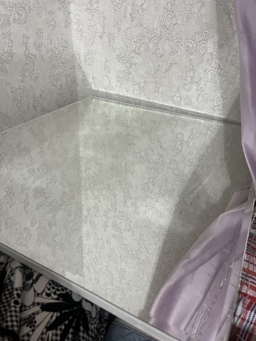 Продам спальный гарнитур с матрасом