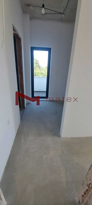 БУТИКОВА КЪЩА- Ален Мак - Траян Кателиев