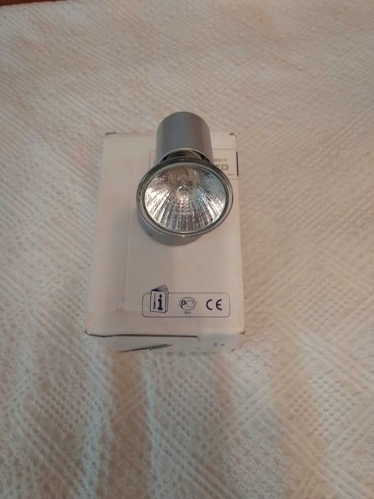 Spot luminos cu bec halogen
