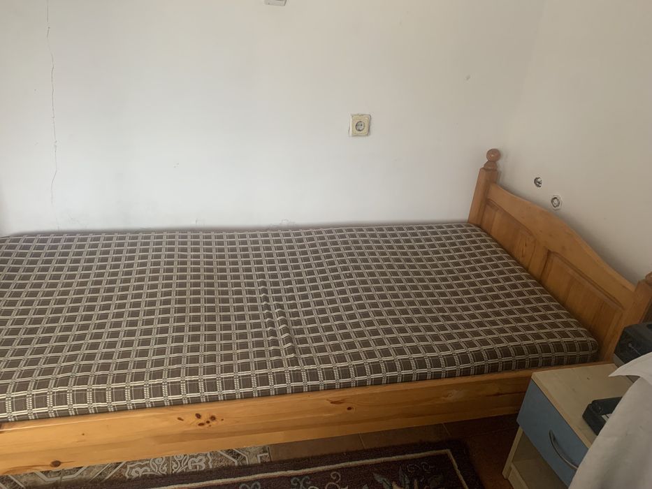 Единично легло 90/200