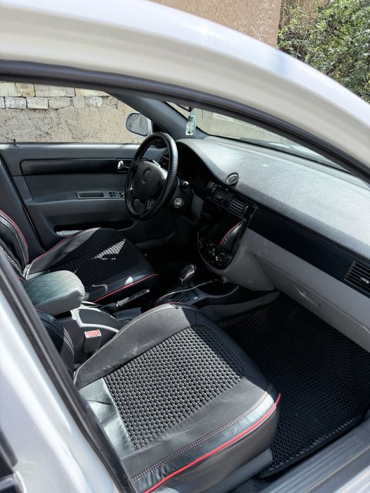 Ласетти сотилади срочна