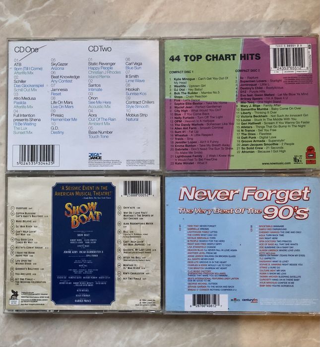 Музикални дискове оригинални на английски