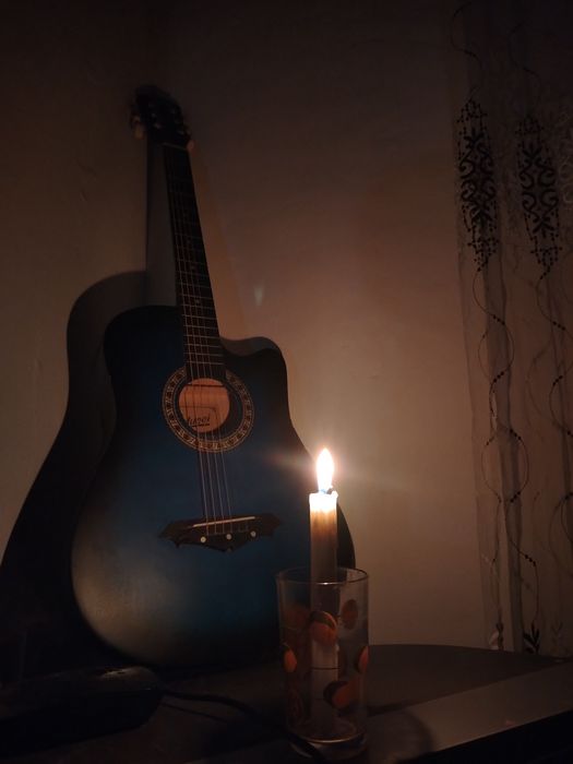 Продам гитару Bellucci