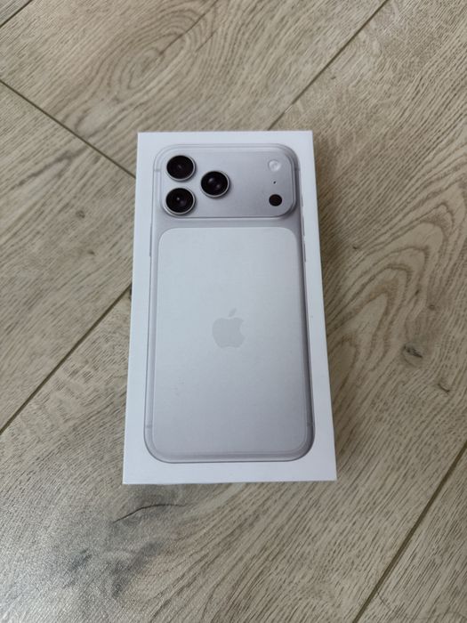 Айфон 17 про макс