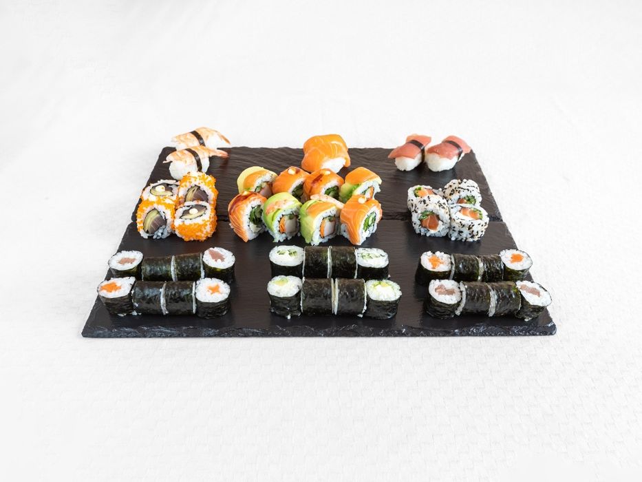 Суши Кетъринг за Фирмени Събития – Впечатлете Екипа и Гостите