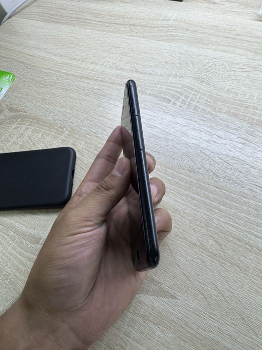 Продаю iphone SE 2 256gb
