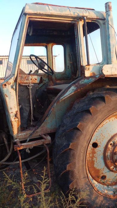 Продам трактор мтз