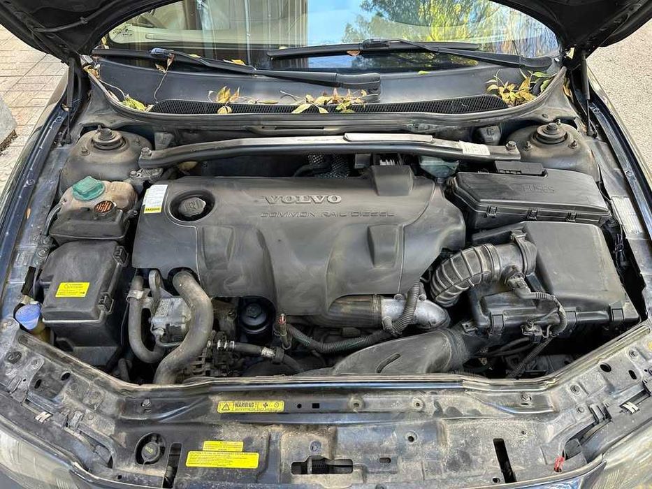 Volvo S60 D5 2.4 дизел 2004 г.