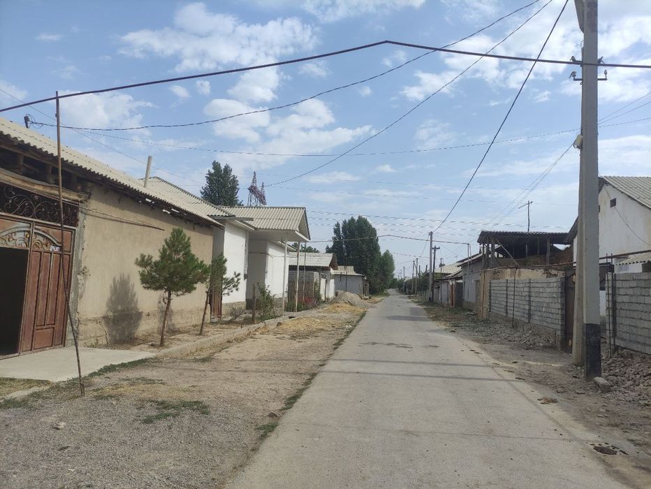 Arzon uy JOY sotiladi