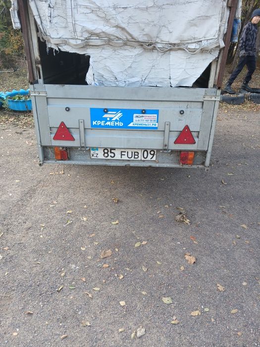 Продается прицеп-коневозка