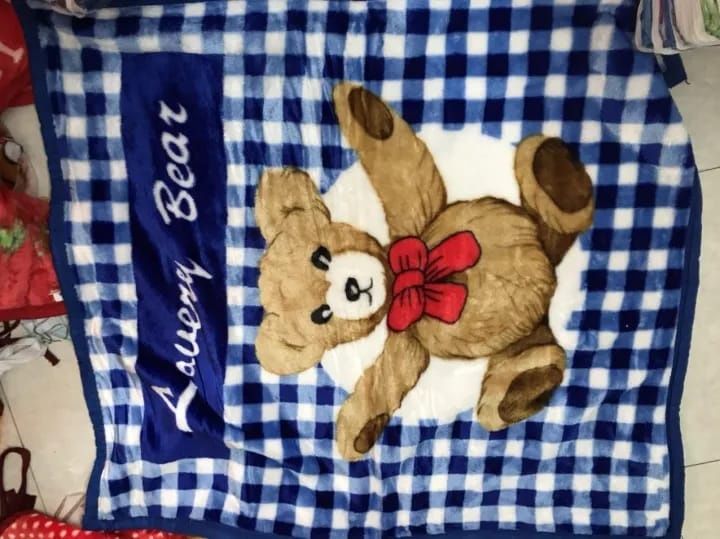 Vând 3păturici  de copi