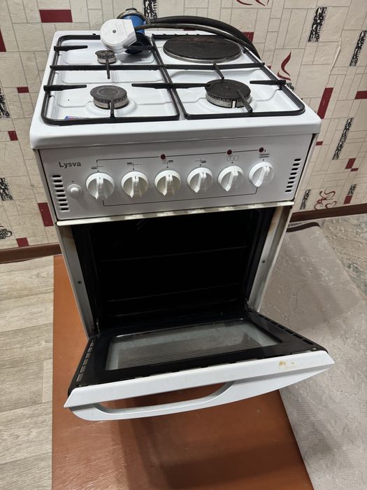 Газ плита с духовкой