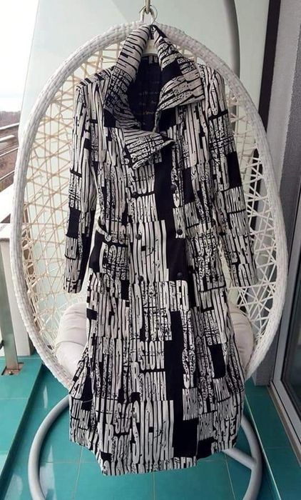 Продавам дамски шлифери и кашмирено палто