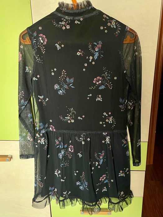 продам черное платье из reserved