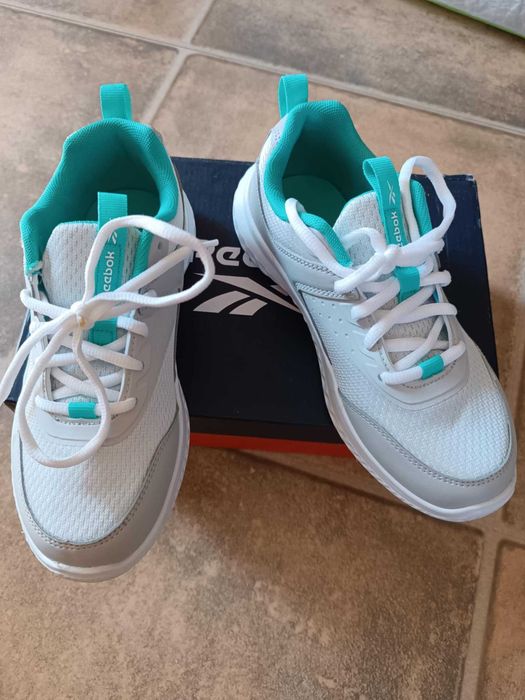 обувки за момиче 31/33/ 34 номер