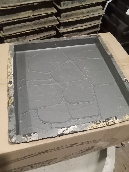 Формы для  тротуарной плитки б/у