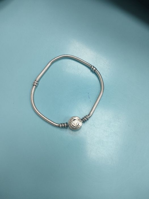 Браслет пандора хз какой металл