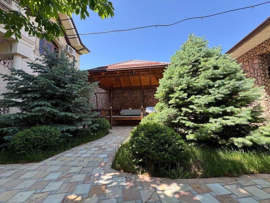 Dacha tezkor sotiladi