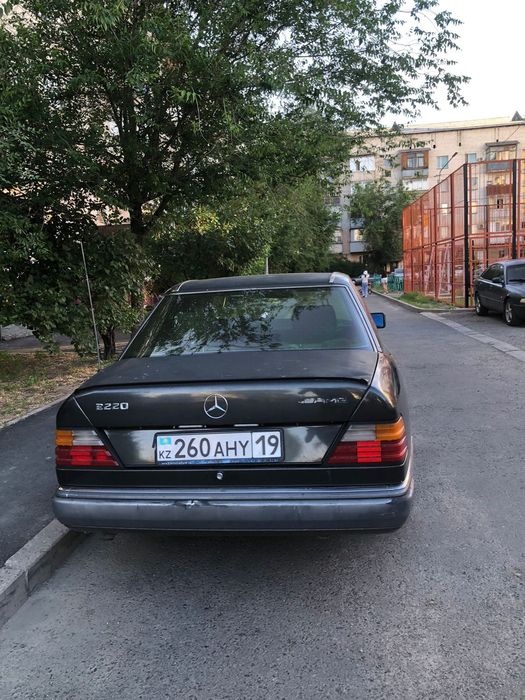 Продажа автомобиля Мерседес  e220